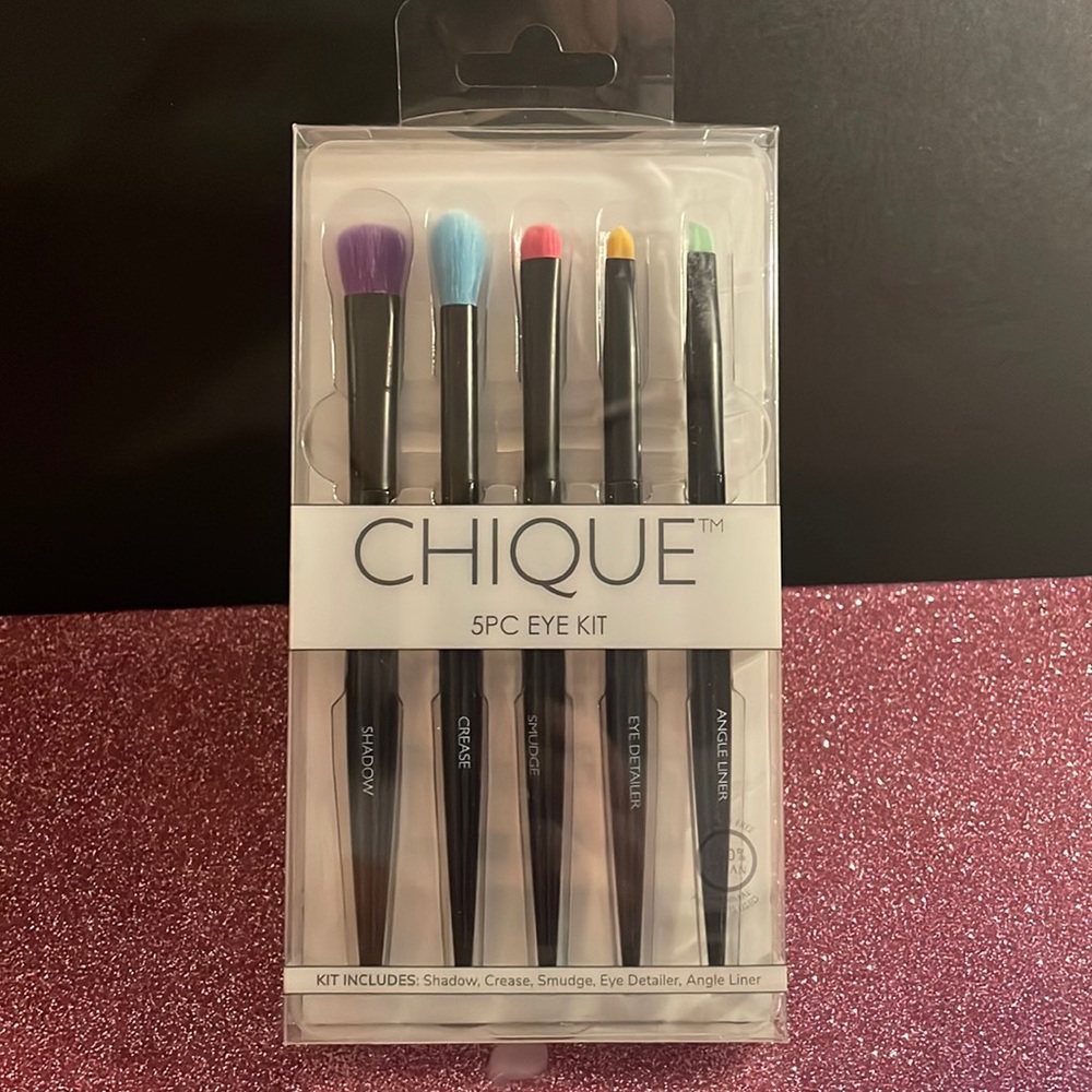 CHIQUE 5PC EYE KIT
